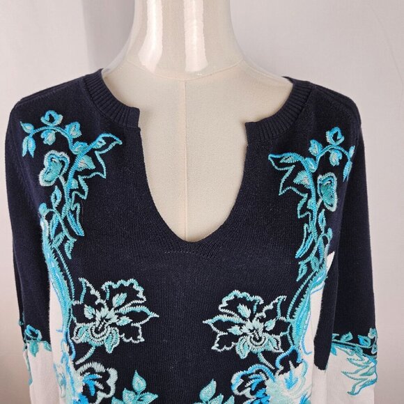 Chico's Sweater Top Tunic Medium Embroidered Pullover Kurta Blue White Floral - Picture 4 of 10